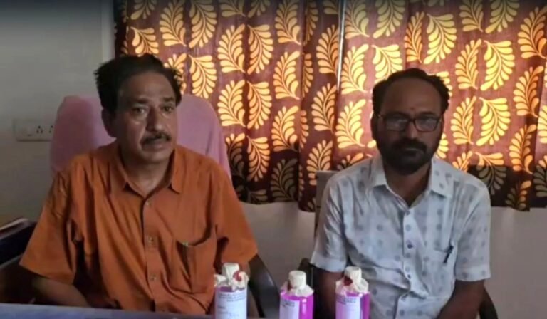 ACB caught two irrigations officials