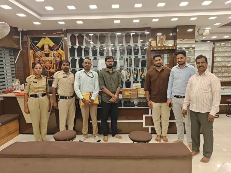 BIS raids at Warangal Jewellery showroom