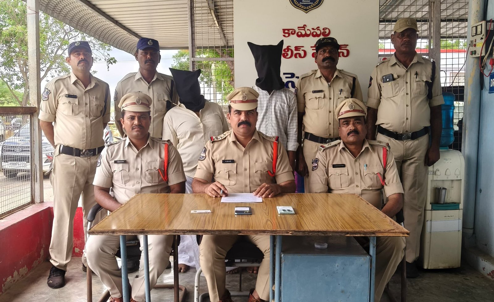 Khamepalli Police arrested inter-state fraudsters