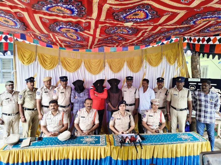 Police arrested temple thieves