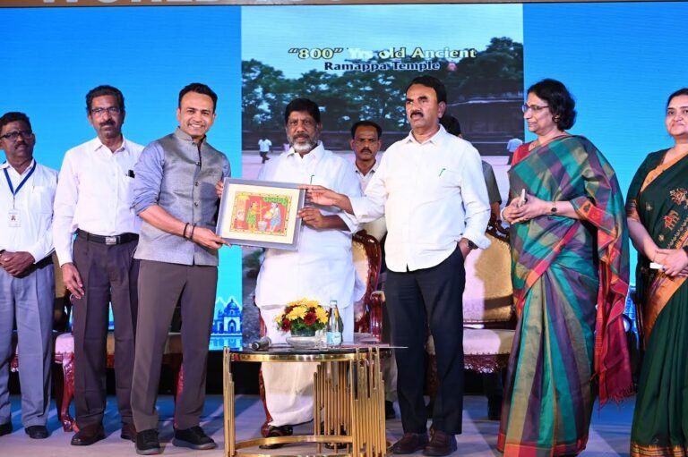 Mulugu district collector honoured