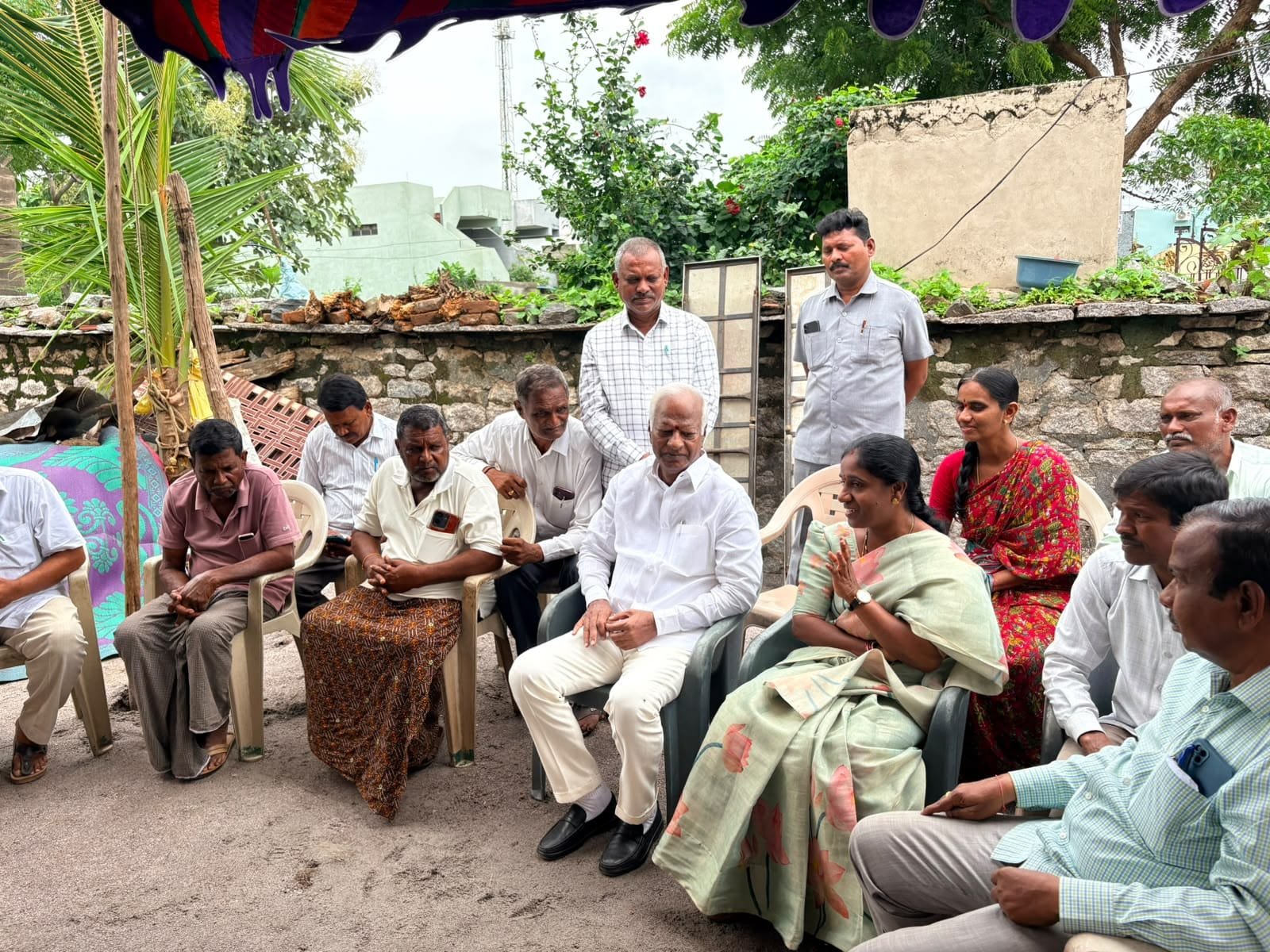 Mupparam Sarpanch Guntipalli Renuka Venkat with MLA Kadiyam Srihari