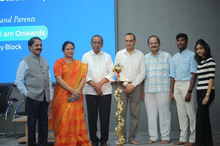 SR University